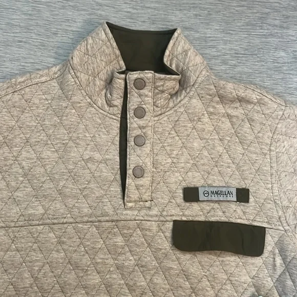 NWT- Men’s Quilted Magellan Pullover - Picture 3 of 5